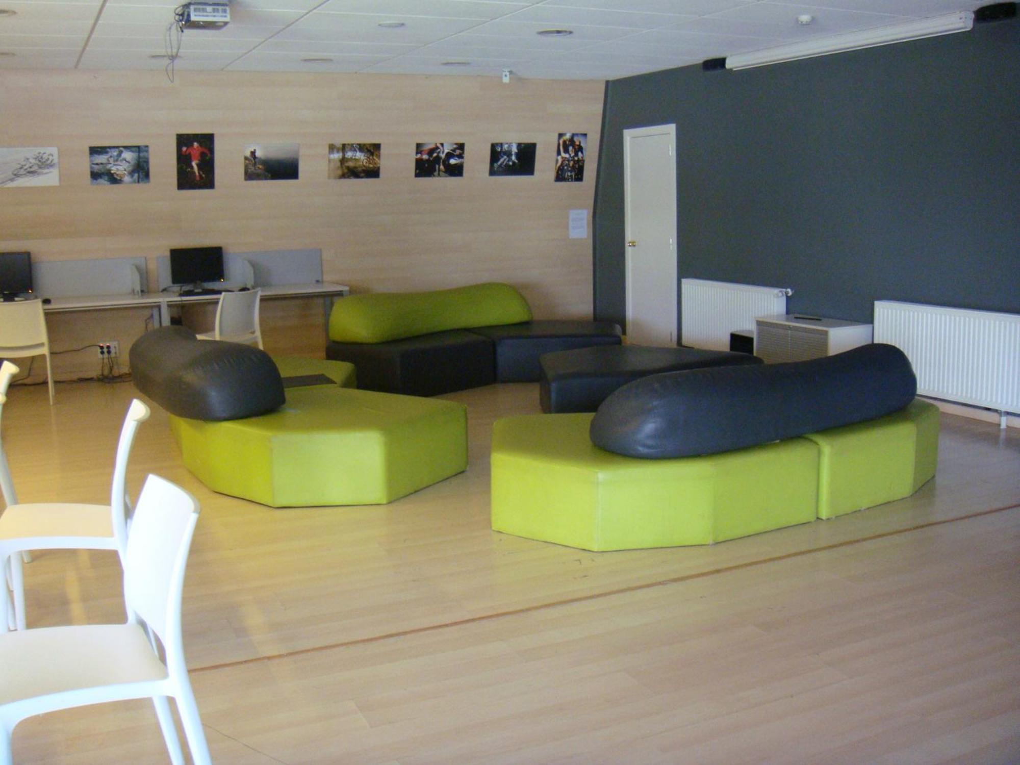 Campus Cerdanya Hotel Puigcerda Exterior photo